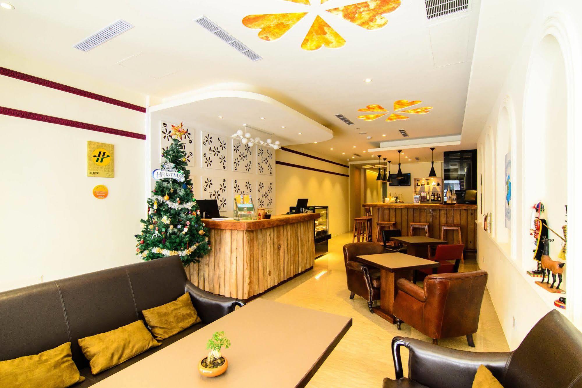 Shichi Hotel Kaohsiung Exterior photo