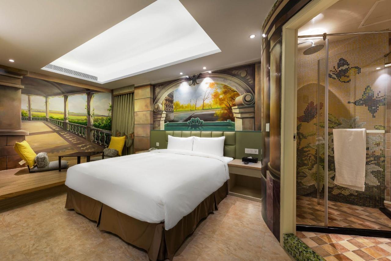 Shichi Hotel Kaohsiung Exterior photo